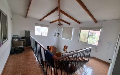 En venta en casas 2 Pisos en El Roble